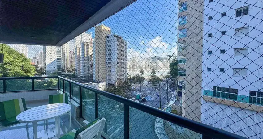 Apartamento com varanda e vista para o mar na praia das astúrias, hexus