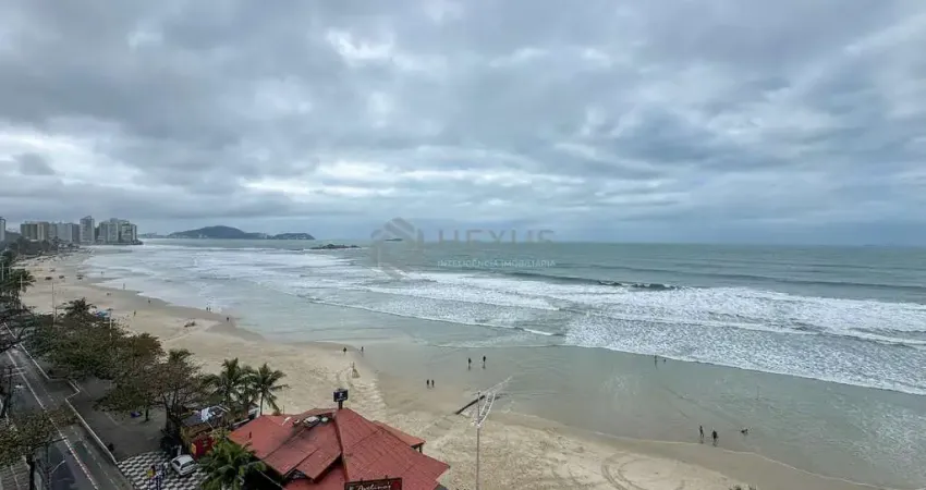 Apartamento frente mar com varanda na praia das pitangueiras, guarujá