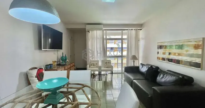 Apartamento com varanda e vista livre a uma quadra da praia das pitangueiras, guaruja | hexus