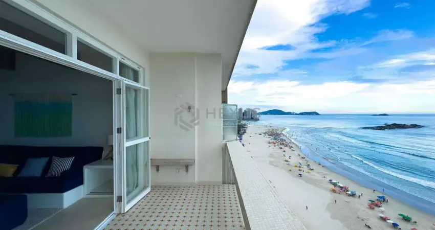 Apartamento frente mar reformado com varanda e vista mar na praia das pitangueiras, guaruja
