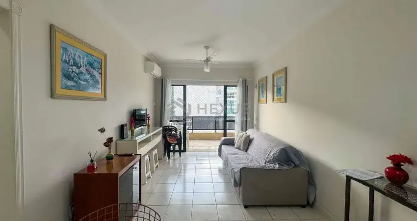 Apartamento com varanda e lazer na praia das pitangueiras, guaruja.