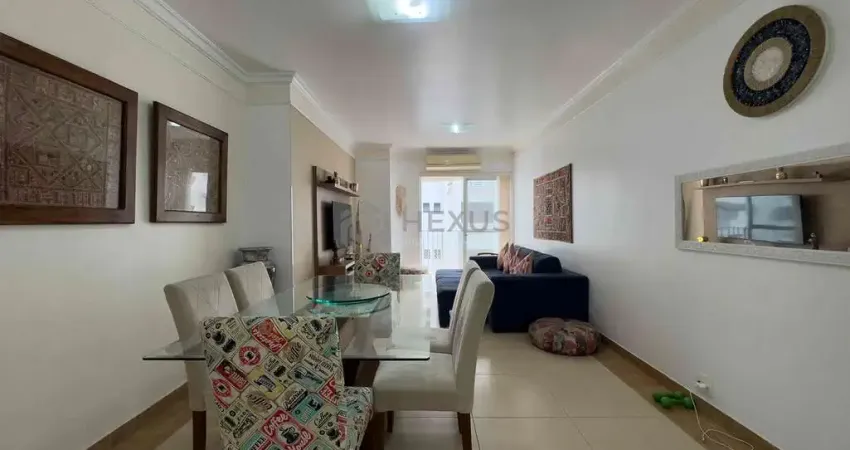 Apartamento com varanda e lazer na quadra mar da praia das pitangueiras, guaruja