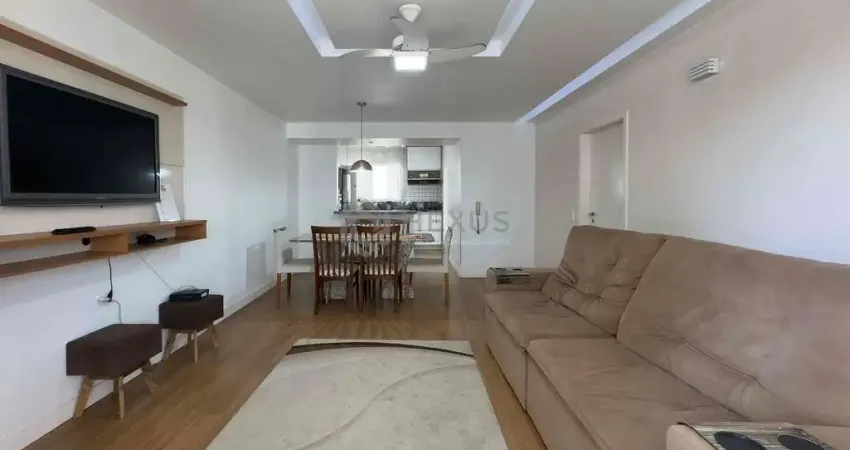 Apartamento com varanda, reformado, duas quadras da praia das pitangueiras, guaruja - hexus