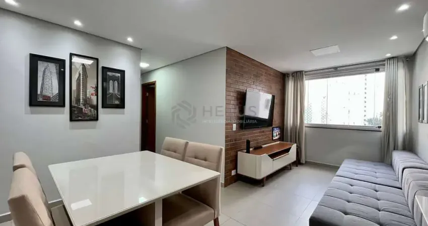 Apartamento reformado com varanda e lazer a uma quadra da praia das pitangueiras, guaruja