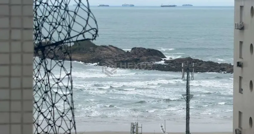 Apartamento com vista mar na beira mar da praia das pitangueiras, guaruja