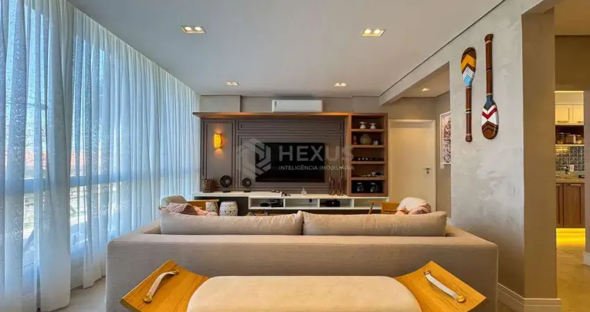 Apartamento reformado frente mar na praia das pitangueiras, guaruja