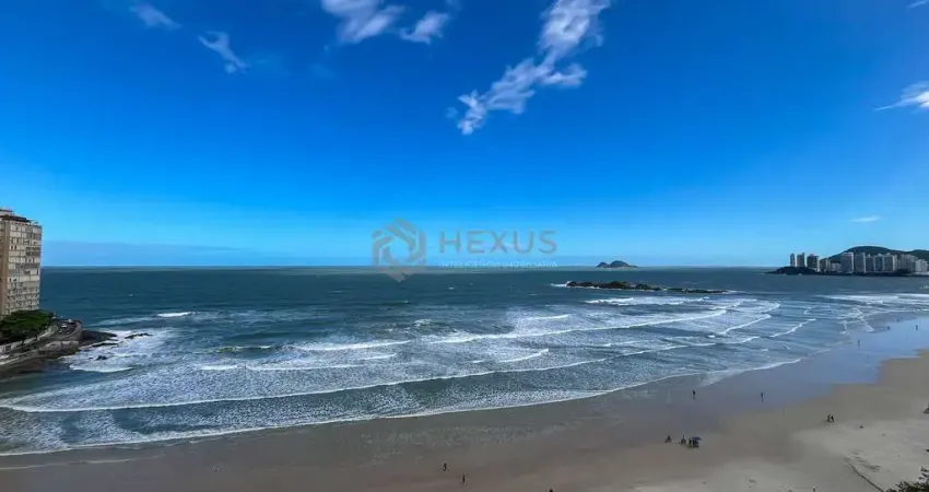 Apartamento com varanda e vista mar na quadra mar da praia das pitangueiras, guaruja