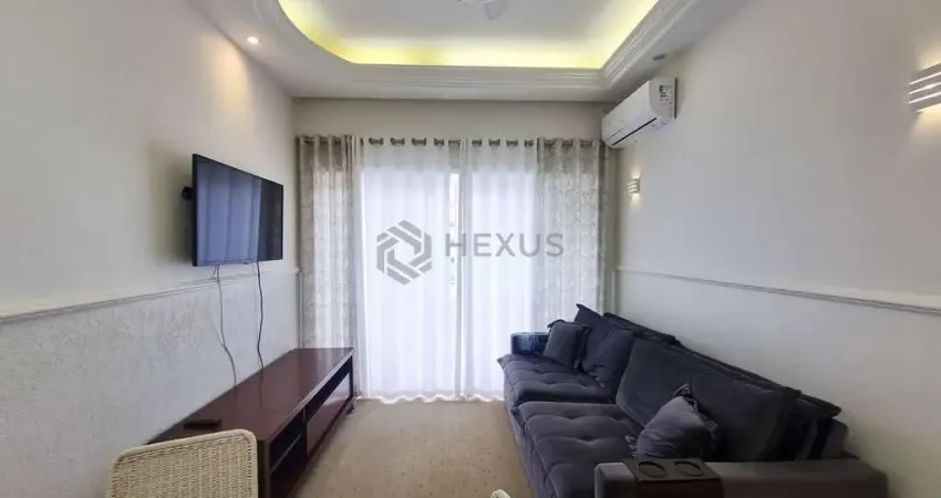 Apartamento reformado na quadra mar da praia das pitangueiras, guaruja