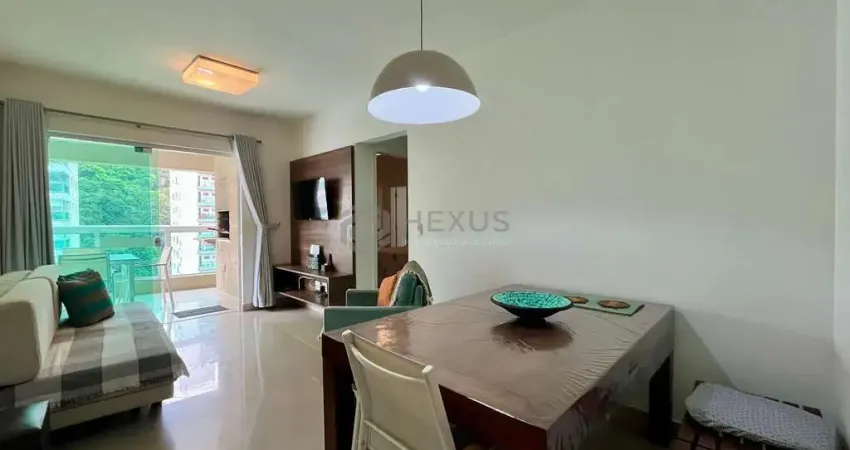 Apartamento reformado com varanda gourmet e lazer na quadra mar da praia das pitangueiras, guaruja