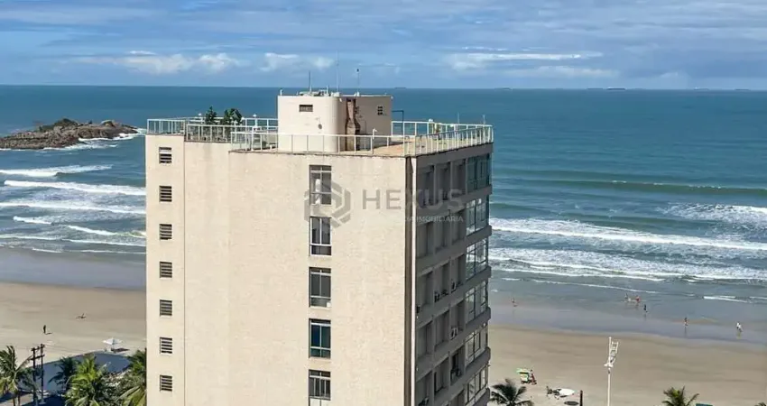 Apartamento com varanda e vista mar na quadra mar da praia das pitangueiras, guaruja