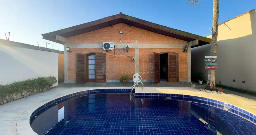 Casa com piscina e churrasqueira na praia da enseada, guaruja