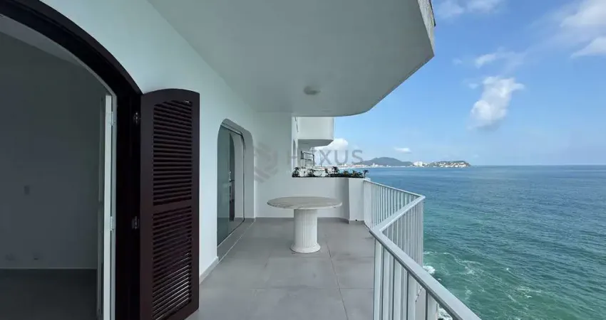 Apartamento frente mar com varanda e vista mar na praia das pitangueiras, guaruja