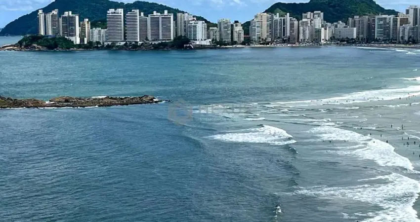 Cobertura frente mar com varanda e área gourmet na praia das pitangueiras, guaruja