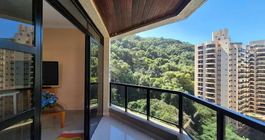 Apartamento com varanda e lazer na praia das pitangueiras, guaruja