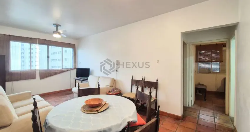 Apartamento na quadra mar da praia das pitangueiras, guaruja