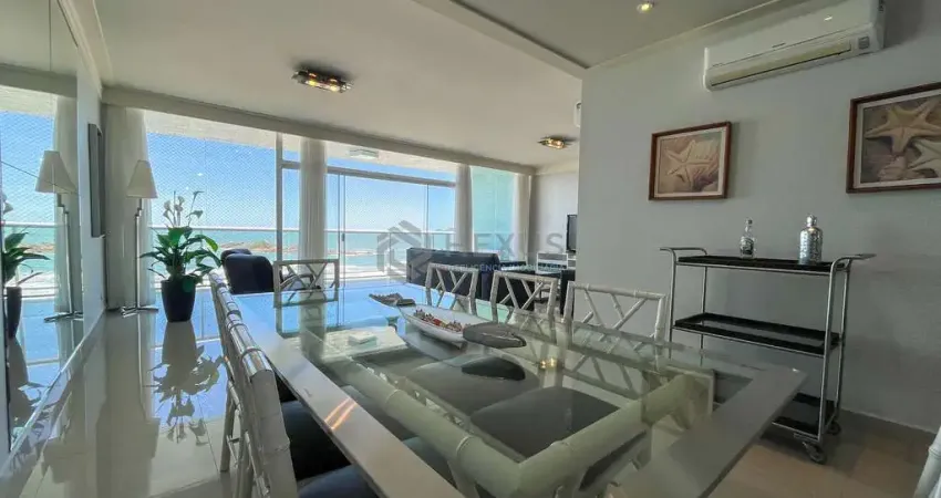 Apartamento frente mar com varanda na praia das pitangueiras, guaruja