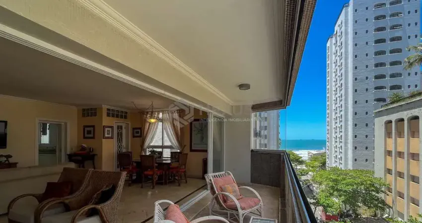 Apartamento com varanda na beira mar da praia das pitangueiras, guaruja