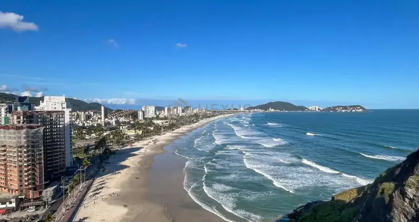 Apartamento frente mar com varanda e lazer na praia das pitangueiras, guaruja