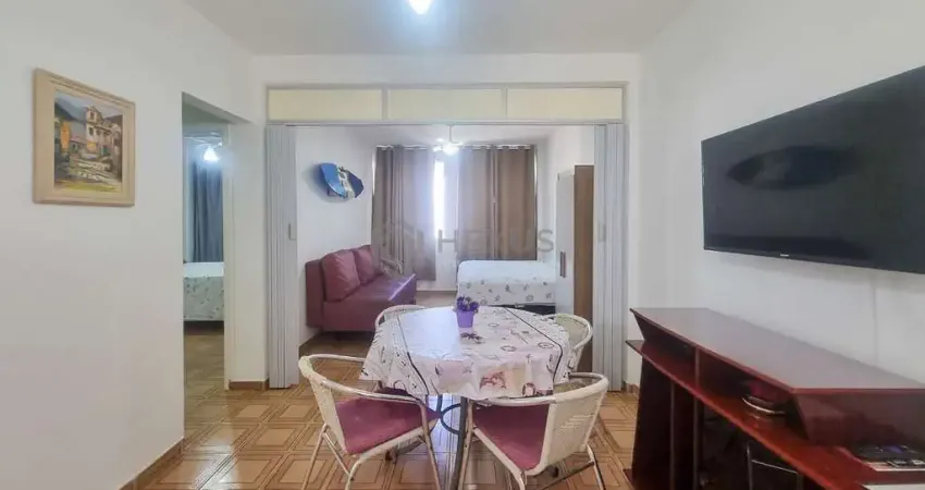 Apartamento na quadra mar da praia das pitangueiras, guaruja