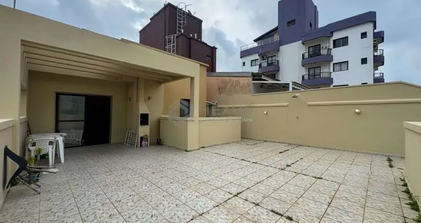 Cobertura penthouse com área gourmet na praia do tombo, guaruja