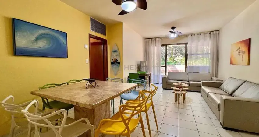 Apartamento com varanda na quadra-mar da praia das pitangueiras, guaruja