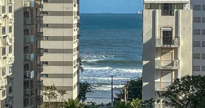 Apartamento com varanda, lazer e vista mar na praia das pitangueiras, guaruja