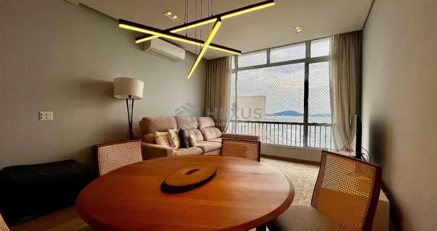 Apartamento reformado frente mar na praia das pitangueiras, guaruja