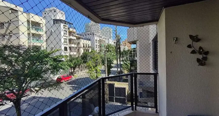 Apartamento com varanda na região da brunella na praia da enseada, guaruja