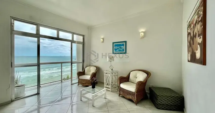 Apartamento reformado frente mar com varanda vista mar e vaga privativa, na praia das pitangueiras