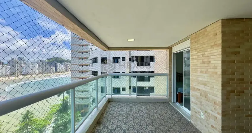 Apartamento reformado frente mar com varanda gourmet e lazer em prédio novo na praia das asturias,