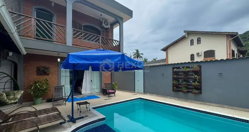 Casa com piscina e churrasqueira no jardim albamar, guaruja