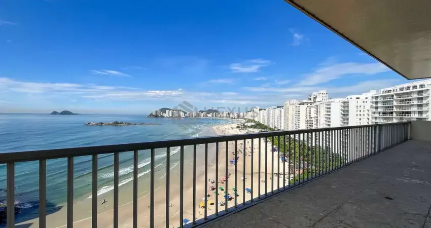 Apartamento frente mar com varanda na Praia das Pitangueiras, Guaruja