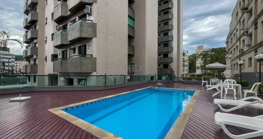 Apartamento com varandas e lazer na Praia da Enseada, Guaruja