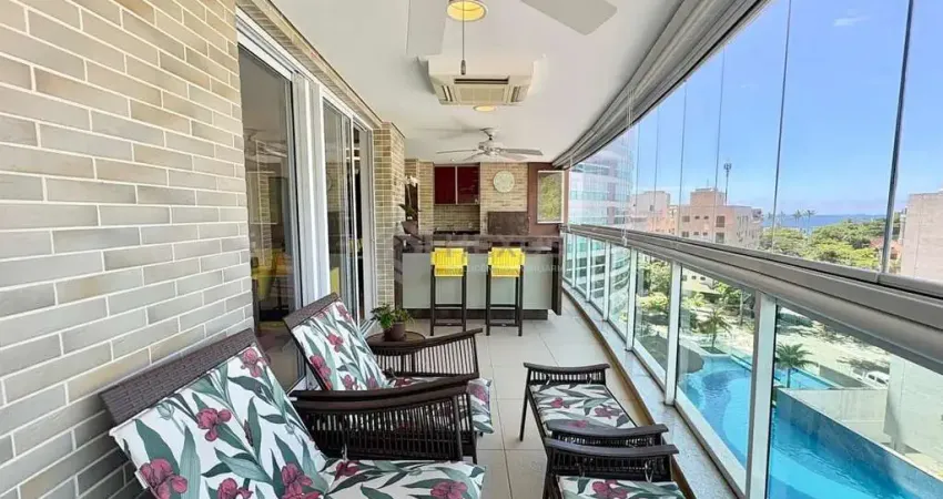Apartamento com varanda gourmet e lazer de clube na Praia da Enseada, Guaruja