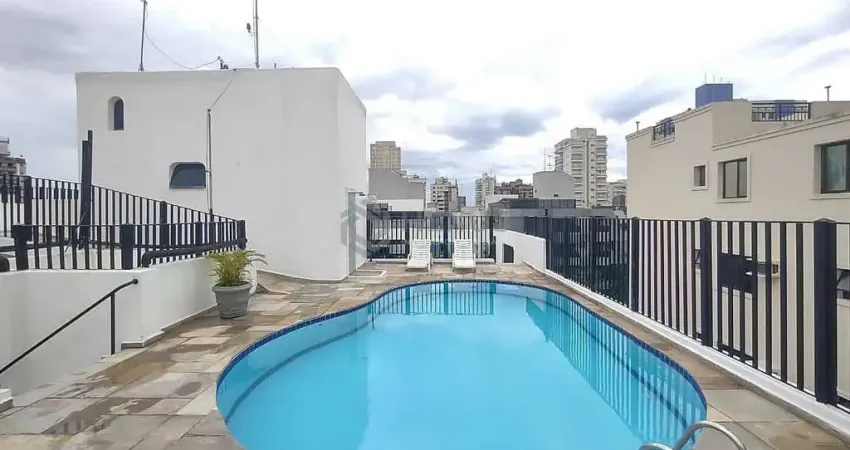 Apartamento com varanda e lazer na Praia da Enseada, Guaruja