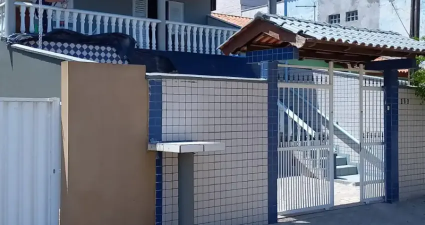 Sobrado em  excelente localização com dois apartamentos independentes