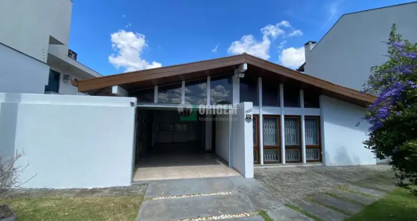 Casa comercial para alugar na Rua Samuel Cézar, 1180, Água Verde, Curitiba