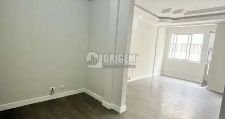 Ótimo apartamento na dr. muricy. refoemado com muito bom gosto.