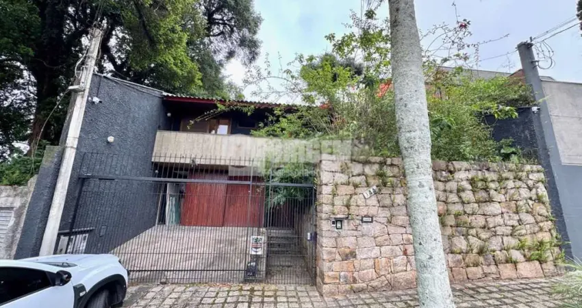 Casa comercial com 6 salas para alugar na Rua Ricardo Carta, 144, Seminário, Curitiba