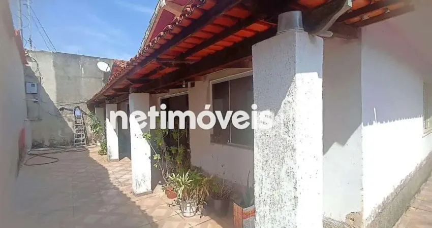 Casa com 3 quartos à venda na Rua Sucupira, Alto das Flores, Betim