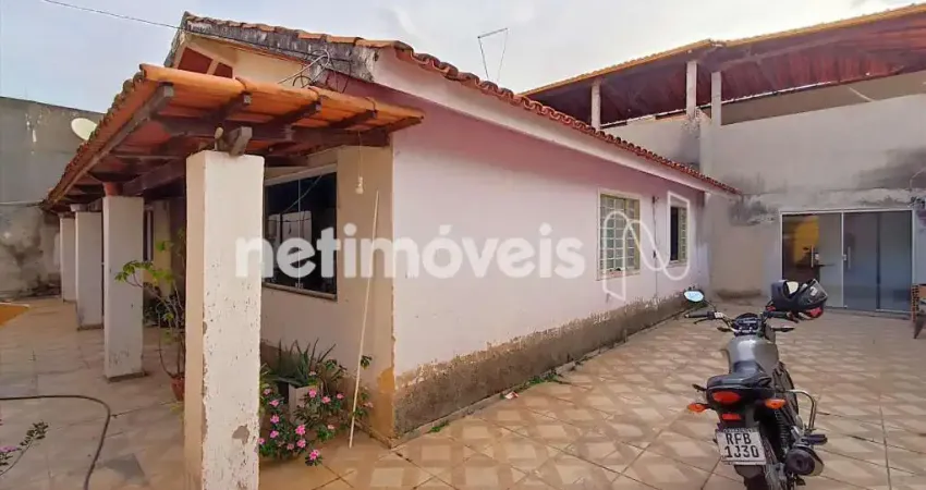 Casa com 4 quartos à venda na Rua Sucupira, Alto das Flores, Betim