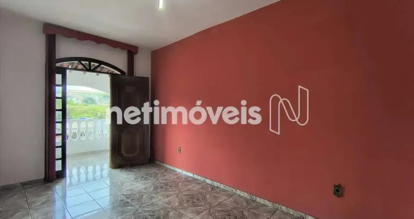 Casa com 3 quartos para alugar na Rua Padre Toledo, Amarante, Betim