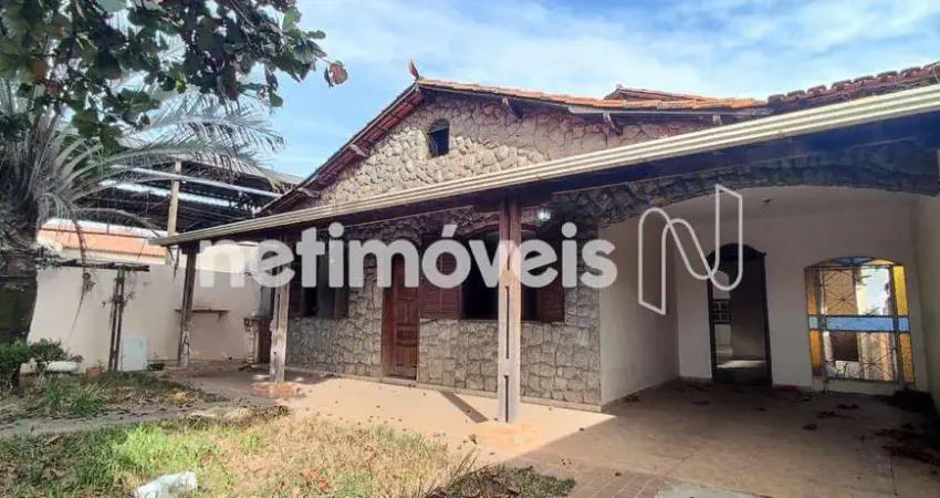 Casa com 4 quartos à venda na Vila Cristina, Betim