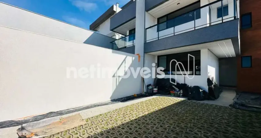 Casa semi inteligente, com três quartose três vagas a venda em Betim