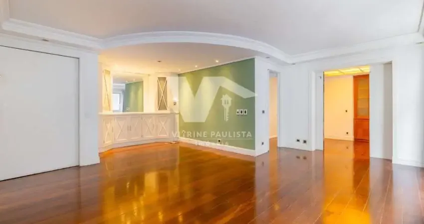 Apartamento à venda no jardim paulista com 3 quartos (1 suíte) e 2 vagas, com 106m², jacuzzi, janelas antirruído, armários e piso de madeira.