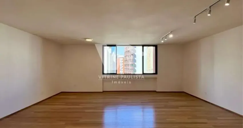Apartamento reformado no jardim américa com 3 quartos (2 suítes) e 2 vagas. 134m², perto da oscar freire e metrô.