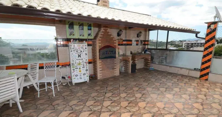 Maravilhosa casa multi familiar na fregueisa, ilha do gevernador, ideal também para quem busca renda extra com alugueis.