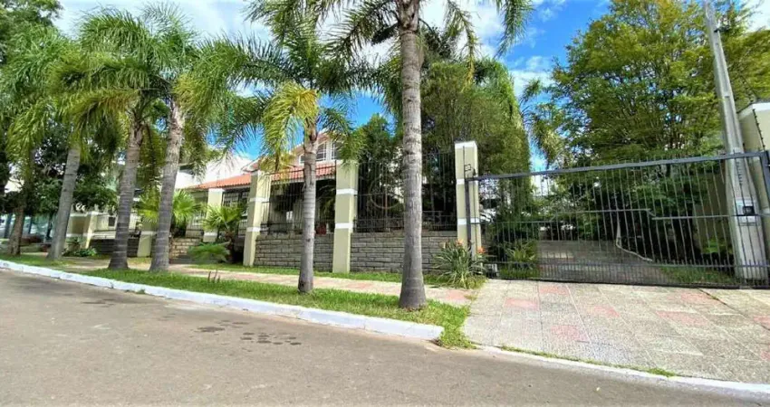 Casa com 5 quartos à venda na Rua País de Gales, 41, Moinhos De Vento, Canoas