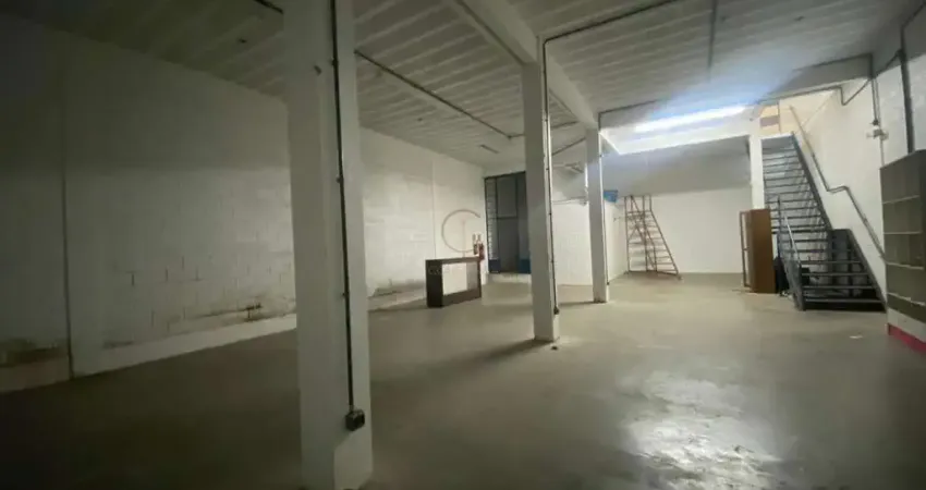 Barracão / Galpão / Depósito à venda na Avenida Getúlio Vargas, 6584, Centro, Canoas