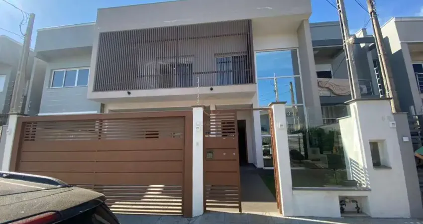 Sobrado 03 dormitórios sendo 01 suíte no mont serrat/canoas